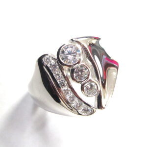 Ladies Ring with C.Z RCZ-1111