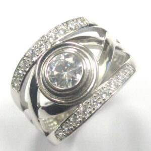 Ladies Ring with C.Z RCZ-1152