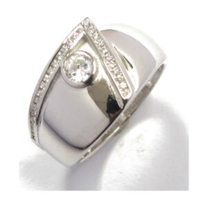 Ladies Ring with C.Z RCZ-1110