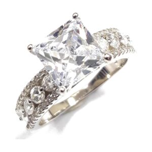 Ladies Ring with C.Z RCZ-1561
